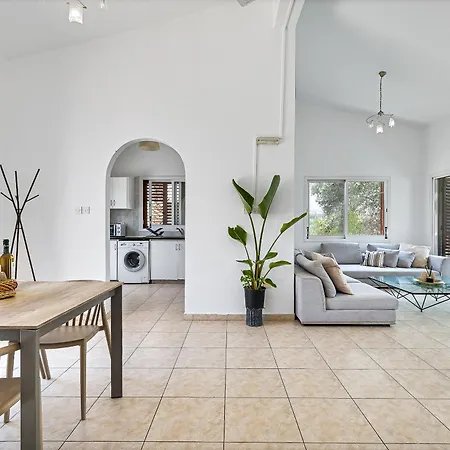 Coral Bay Avenue By Vichy Holidays * Peyia