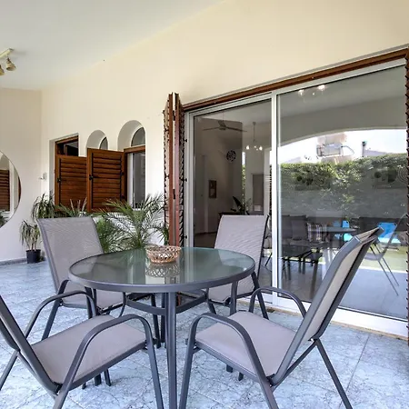 Coral Bay Avenue By Vichy Holidays Villa *