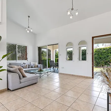Coral Bay Avenue By Vichy Holidays Peyia