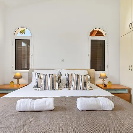 Coral Bay Avenue By Vichy Holidays Peyia
