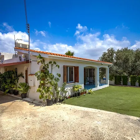 Coral Bay Avenue By Vichy Holidays Villa *